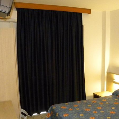 Hotel Santa Cruz Линяно Сабиадоро Екстериор снимка